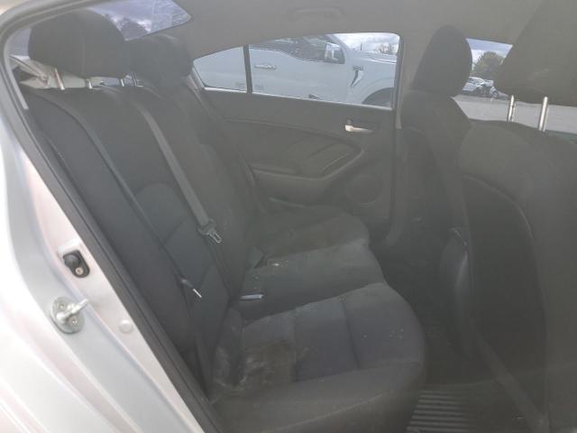 Photo 10 from auction – 2017 KIA FORTE LX with VIN 3KPFK4A78HE134605