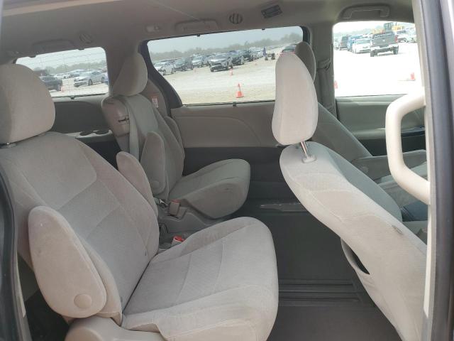 Photo 11 from auction – 2015 TOYOTA SIENNA LE with VIN 5TDKK3DC6FS532688
