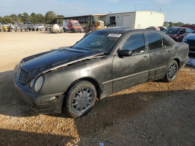 MERCEDES-BENZ E 320 2000 مع رقم تعريف المركبة WDBJF65J6YB085481 - صورة من المزاد