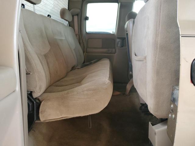 Photo 10 from auction – 2004 CHEVROLET SILVERADO with VIN 2GCEC19V041168362