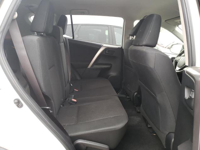 Photo 10 from auction – 2017 TOYOTA RAV4 LE with VIN JTMZFREV1HJ702039