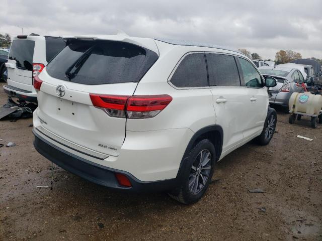 Photo 3 from auction – 2017 TOYOTA HIGHLANDER with VIN 5TDJZRFH1HS374816