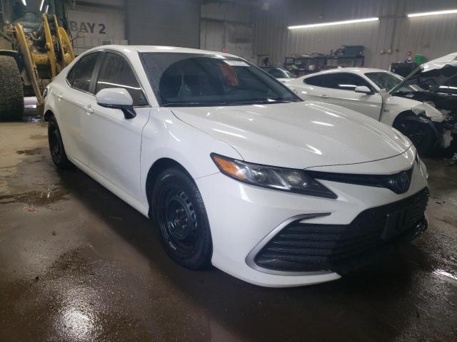 Photo 4 from auction – 2022 TOYOTA CAMRY LE with VIN 4T1C31AK1NU577187