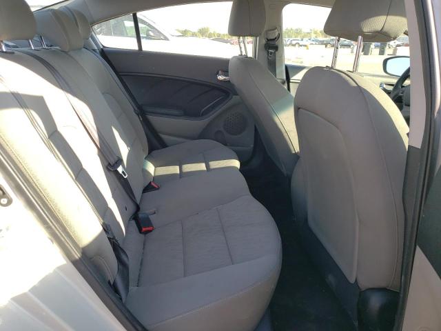 Zdjęcie 10 z aukcji – 2015 KIA FORTE LX z VIN KNAFK4A67F5256692