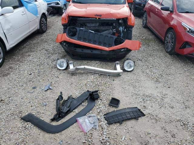 Photo 12 from auction – 2017 JEEP RENEGADE L with VIN ZACCJABB0HPE68220