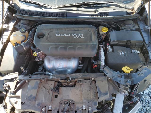Photo 11 from auction – 2016 CHRYSLER 200 LIMITE with VIN 1C3CCCAB3GN132709