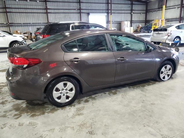 Photo 3 from auction – 2017 KIA FORTE LX with VIN 3KPFK4A71HE119167