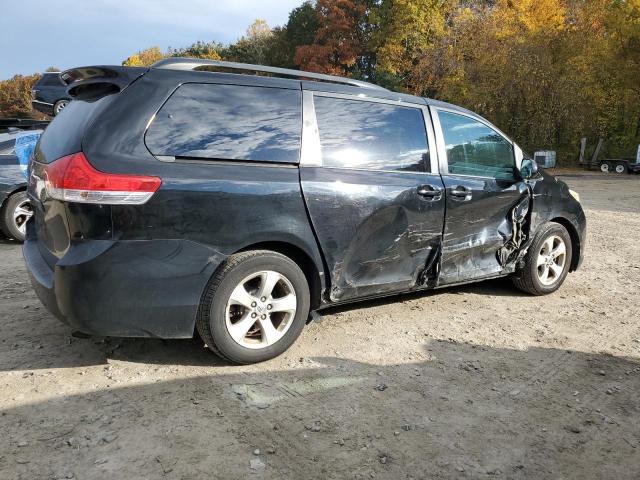 Photo 3 from auction – 2014 TOYOTA SIENNA LE with VIN 5TDKK3DC3ES460105