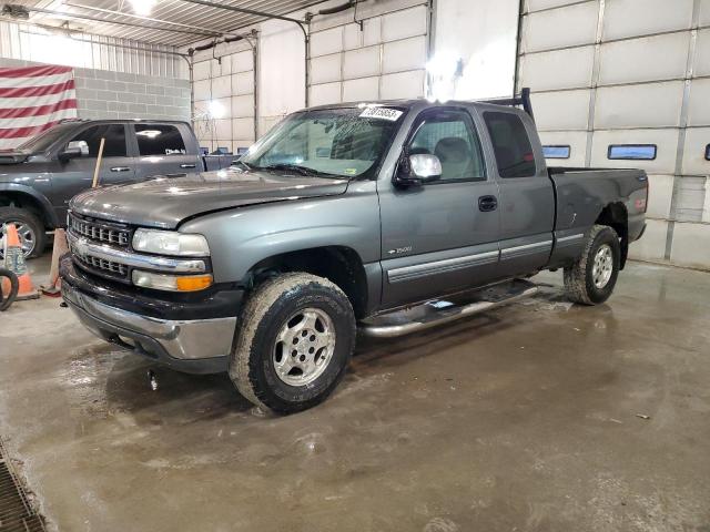 CHEVROLET SILVERADO 2000 with VIN 1GCEK19T1YE172815 - Photo from auction