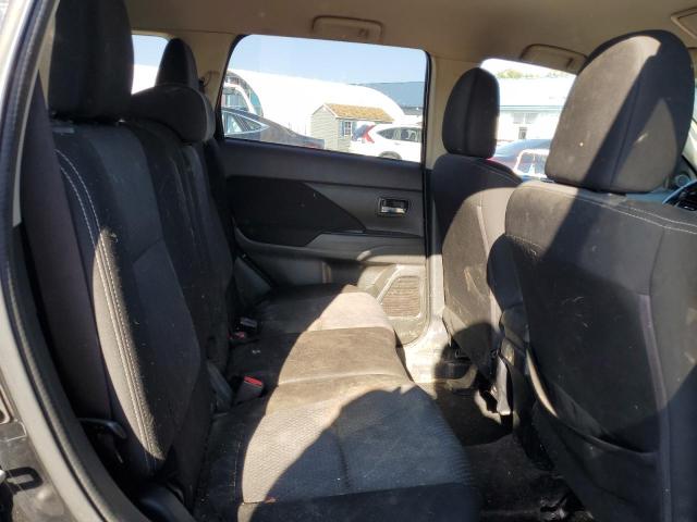 Photo 11 from auction – 2016 MITSUBISHI OUTLANDER with VIN JA4AZ3A32GZ020383