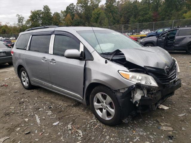 Photo 4 from auction – 2013 TOYOTA SIENNA LE with VIN 5TDKK3DC8DS280701