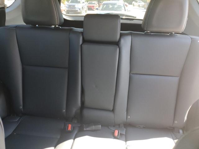 Photo 10 from auction – 2018 TOYOTA RAV4 LIMIT with VIN 2T3DFREV1JW696440