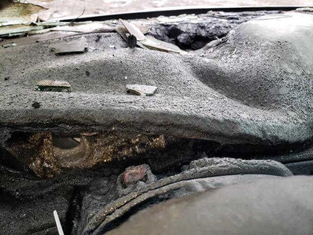 Photo 9 from auction – 2000 DODGE INTREPID R with VIN 2B3HD76V2YH334994