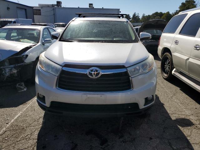 Photo 5 from auction – 2014 TOYOTA HIGHLANDER with VIN 5TDJKRFHXES037187