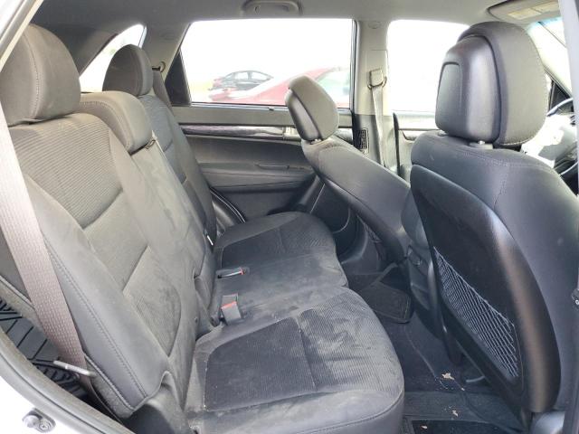 Photo 10 from auction – 2014 KIA SORENTO LX with VIN 5XYKTCA63EG522711
