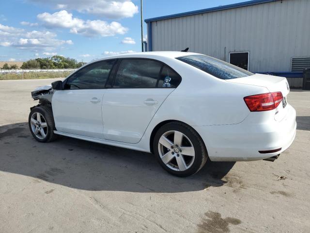 Photo 2 from auction – 2015 VOLKSWAGEN JETTA BASE with VIN 3VW1K7AJ1FM311583