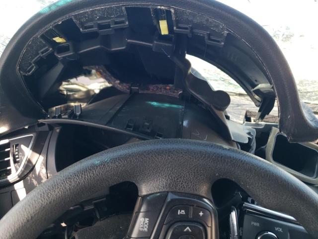 Photo 9 from auction – 2017 TOYOTA CAMRY LE with VIN 4T1BF1FK9HU433502