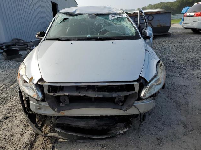 Photo 5 from auction – 2011 VOLVO C30 T5 with VIN YV1672MKXB2221152