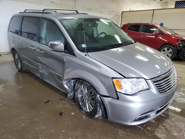 Photo 4 from auction – 2014 CHRYSLER TOWN & COU with VIN 2C4RC1CG8ER200120