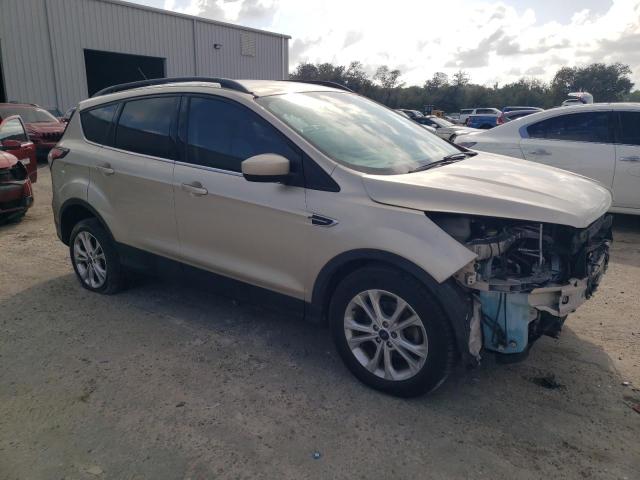 Photo 4 from auction – 2017 FORD ESCAPE SE with VIN 1FMCU0GD2HUC60443