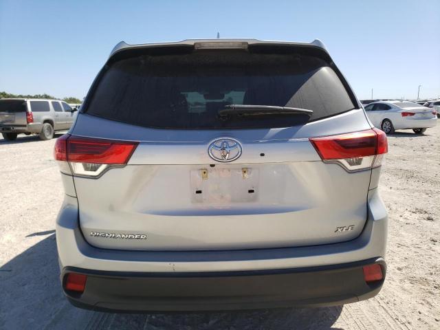 Photo 6 from auction – 2019 TOYOTA HIGHLANDER with VIN 5TDKZRFH5KS571483