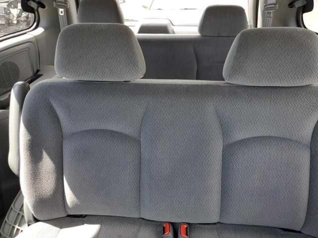 Photo 10 from auction – 2005 CHRYSLER TOWN & COU with VIN 1C4GP45R05B356680