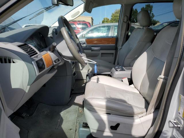 Photo 7 from auction – 2010 CHRYSLER TOWN & COU with VIN 2A4RR6DXXAR124222