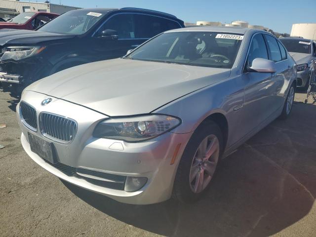 BMW 528 I 2012 مع رقم تعريف المركبة WBAXG5C56CDW92211 - صورة من المزاد