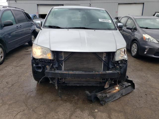 Photo 5 from auction – 2011 CHRYSLER TOWN & COU with VIN 2A4RR8DG2BR783134