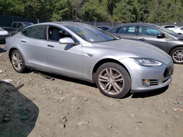 Zdjęcie 4 z aukcji – 2015 TESLA MODEL S 85 z VIN 5YJSA1H26FFP71316