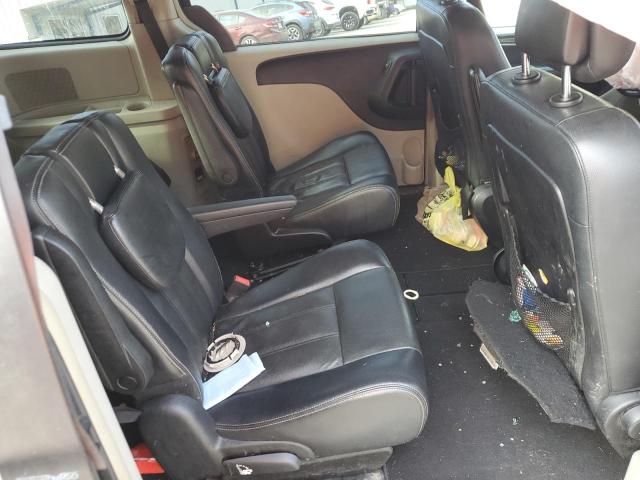 Photo 11 from auction – 2013 CHRYSLER TOWN & COU with VIN 2C4RC1BG2DR588445