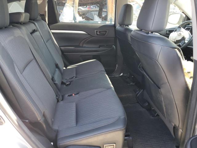 Photo 11 from auction – 2015 TOYOTA HIGHLANDER with VIN 5TDBKRFH2FS090052