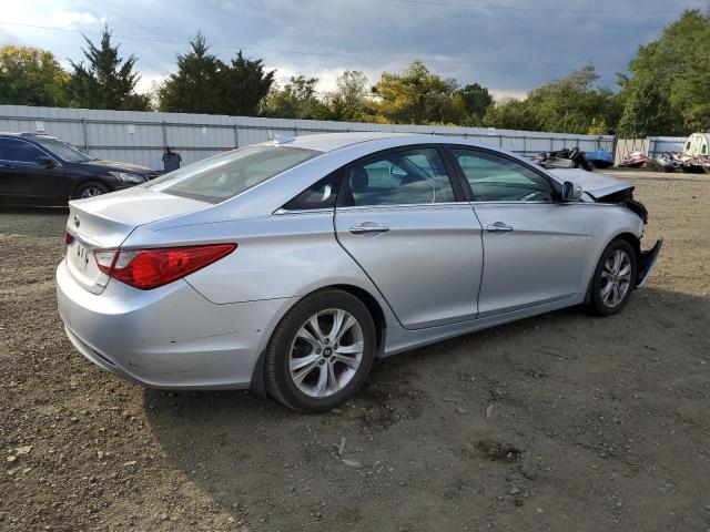 Photo 3 from auction – 2013 HYUNDAI SONATA SE with VIN 5NPEC4AC0DH682108