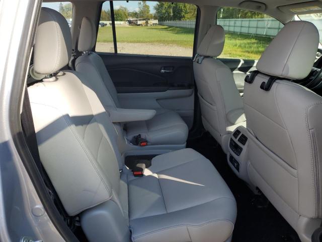 Photo 11 from auction – 2019 HONDA PILOT TOUR with VIN 5FNYF5H65KB044376