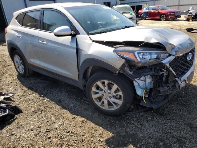 Photo 4 from auction – 2020 HYUNDAI TUCSON SE with VIN KM8J2CA48LU209769