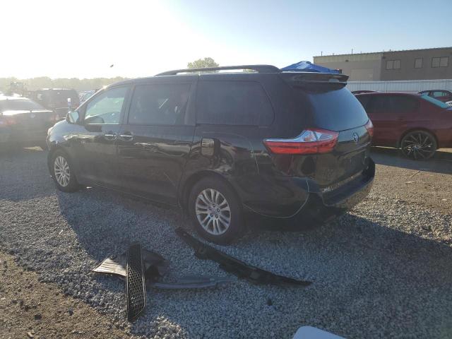 Photo 2 from auction – 2017 TOYOTA SIENNA XLE with VIN 5TDYZ3DC8HS787609