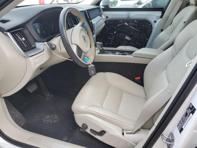 Photo 7 from auction – 2020 VOLVO XC60 T5 MO with VIN YV4102DK1L1453826