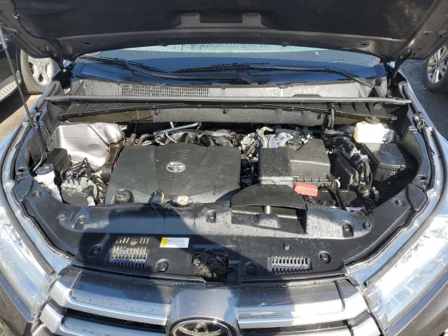 Photo 12 from auction – 2019 TOYOTA HIGHLANDER with VIN 5TDJZRFH3KS708710