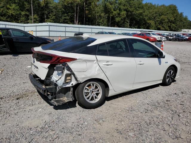 Photo 3 from auction – 2017 TOYOTA PRIUS PRIM with VIN JTDKARFP4H3036430
