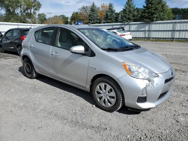 Photo 4 from auction – 2014 TOYOTA PRIUS C with VIN JTDKDTB31E1564540