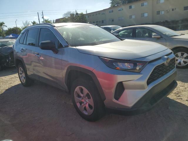 Photo 4 from auction – 2019 TOYOTA RAV4 LE with VIN 2T3H1RFVXKW042911