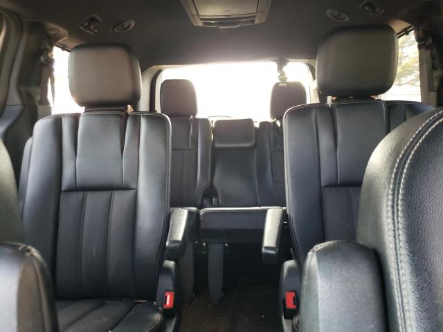 Photo 10 from auction – 2015 CHRYSLER TOWN & COU with VIN 2C4RC1HG1FR719956