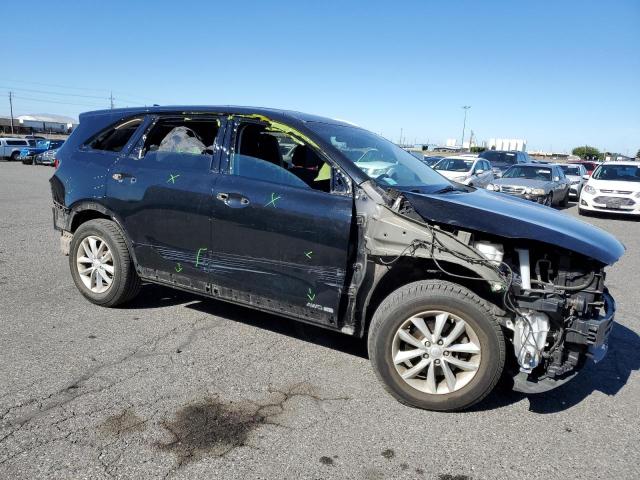 Photo 4 from auction – 2016 KIA SORENTO LX with VIN 5XYPGDA54GG176114