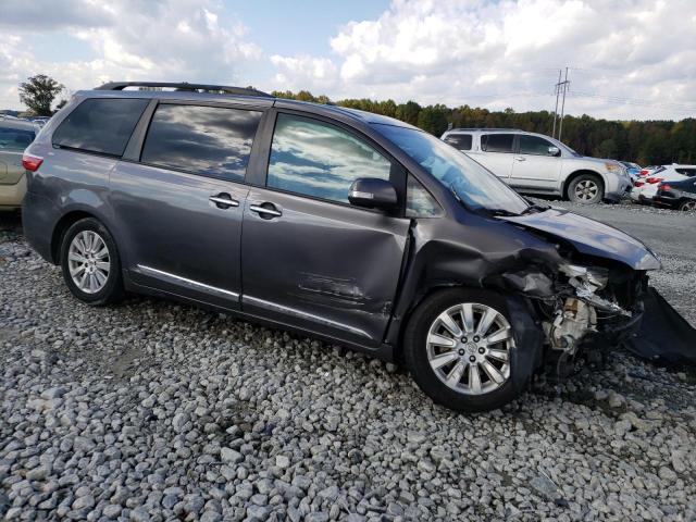 Photo 4 from auction – 2016 TOYOTA SIENNA XLE with VIN 5TDYK3DC5GS726799