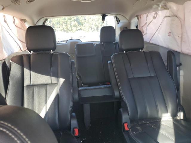 Photo 10 from auction – 2016 CHRYSLER TOWN & COU with VIN 2C4RC1BG3GR149274