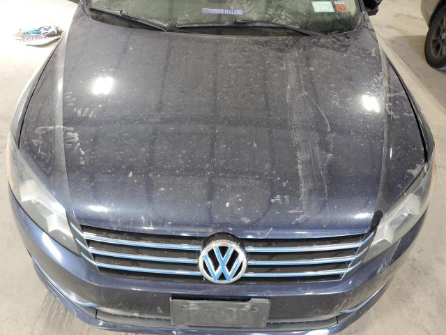 Photo 11 from auction – 2014 VOLKSWAGEN PASSAT S with VIN 1VWAT7A35EC100045