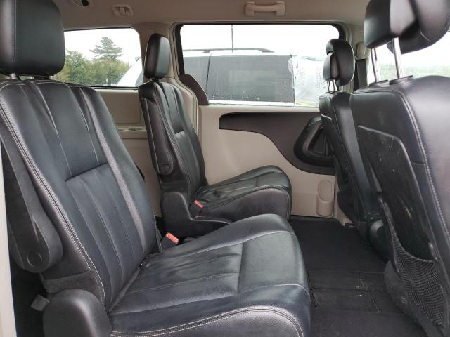 Photo 11 from auction – 2013 CHRYSLER TOWN & COU with VIN 2C4RC1BG4DR690264