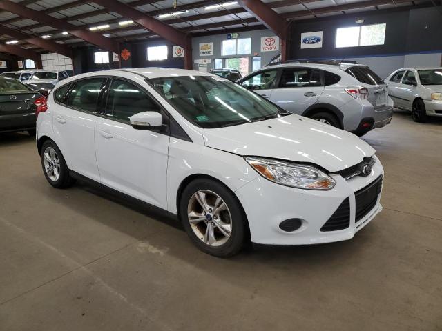 Foto 4 de la subasta – 2014 FORD FOCUS SE con VIN 1FADP3K28EL332812