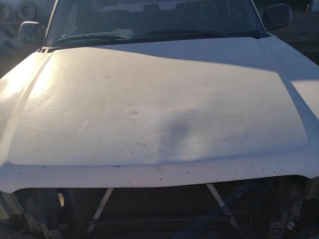 Photo 11 from auction – 2000 CHEVROLET SILVERADO with VIN 1GCEC14W3YZ183855