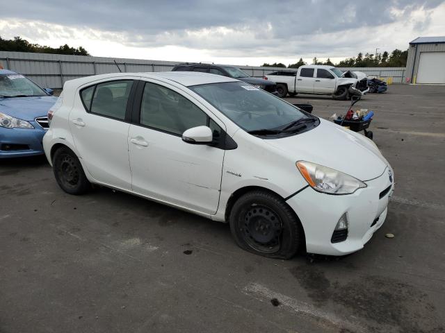 Photo 4 from auction – 2013 TOYOTA PRIUS C with VIN JTDKDTB35D1039284